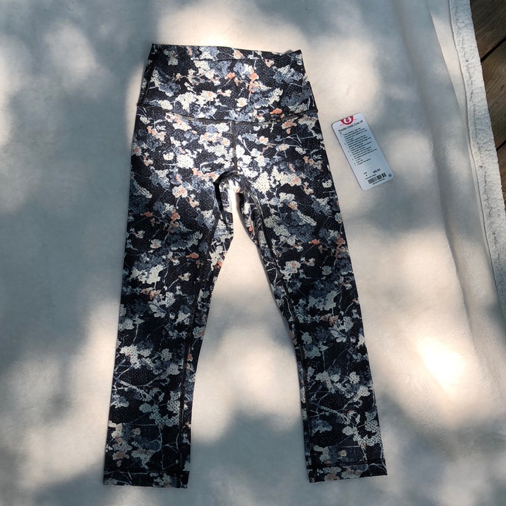Lululemon High Rise Wunder Under Crop
